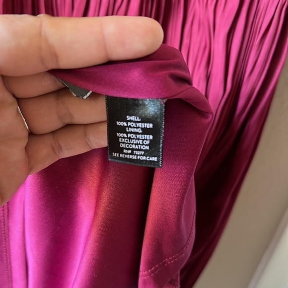 SIMPLY VERA VERA WANG V Neck Sleeveless Dress - Picture 5 of 9